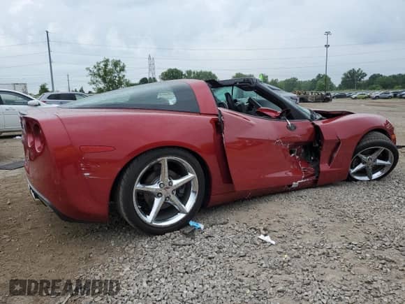 2013 Chevrolet Corvette 2LT с VIN 1G1YF2DW6D5103405, выставлен на аукционе Copart как лот 63410455 с пробегом Не указан миль и Списание • Salvage title. История ставок и продаж доступна на DreamBid. Изображение 3.
