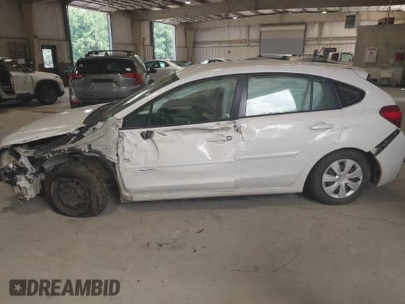 2015 Subaru Impreza 2.0i z VIN JF1GPAA62F8200543, wystawiony jako IAAI lot #42687551 z przebiegiem 125 415 mil mil oraz . Historia ofert i sprzedaży dostępna na DreamBid. Obrazek 13.