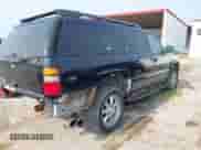 2006 Chevrolet Suburban LS z VIN 3GNFK16Z36G217263, wystawiony jako IAAI lot #42877188 z przebiegiem 266 037 mil mil oraz . Historia ofert i sprzedaży dostępna na DreamBid. Obrazek 4.