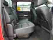 2015 Chevrolet Silverado 2500HD LTZ z VIN 1GC1KWE83FF128027, wystawiony jako Copart lot #69744655 z przebiegiem 181 554 mil mil oraz Szkoda całkowita • Salvage title. Historia ofert i sprzedaży dostępna na DreamBid. Obrazek 10.