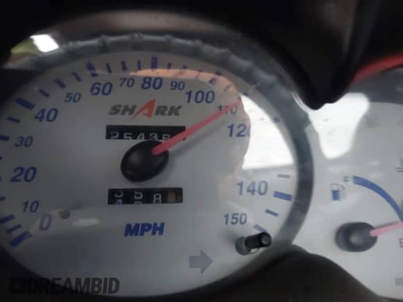 2000 Hyundai Tiburon z VIN KMHJG35F6YU167638, wystawiony jako IAAI lot #42335613 z przebiegiem 254 361 mil mil oraz . Historia ofert i sprzedaży dostępna na DreamBid. Obrazek 7.