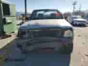 2004 Toyota Tacoma PreRunner z VIN 5TENM92N94Z413144, wystawiony jako Copart lot #42636195 z przebiegiem 127 964 mil mil oraz Szkoda całkowita • Salvage title. Historia ofert i sprzedaży dostępna na DreamBid. Obrazek 5.