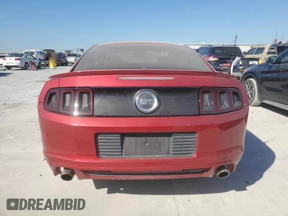 2013 Ford Mustang GT z VIN 1ZVBP8CF9D5235909, wystawiony jako Copart lot #86242725 z przebiegiem 162 906 mil mil oraz Szkoda całkowita • Salvage title. Historia ofert i sprzedaży dostępna na DreamBid. Obrazek 6.