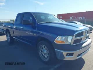 2011 Ram 1500 Big Horn z VIN 1D7RV1GT1BS521577, wystawiony jako IAAI lot #42592230 z przebiegiem 170 712 mil mil oraz . Historia ofert i sprzedaży dostępna na DreamBid. Obrazek 1.