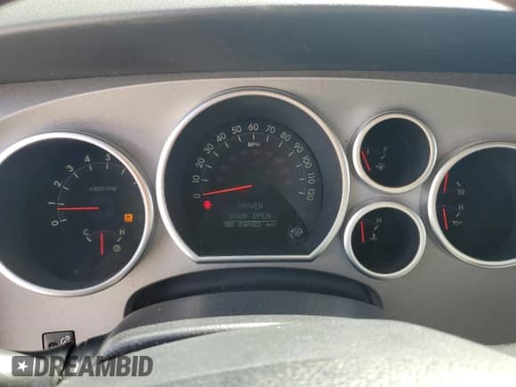 2010 Toyota Tundra Limited z VIN 5TFFY5F15AX076337, wystawiony jako Copart lot #63857635 z przebiegiem 292 023 mil mil oraz Szkoda całkowita • Salvage title. Historia ofert i sprzedaży dostępna na DreamBid. Obrazek 9.