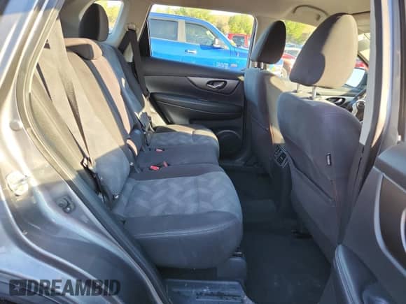 2016 Nissan Rogue SV z VIN KNMAT2MT8GP725746, wystawiony jako Copart lot #81584975 z przebiegiem 97 026 mil mil oraz Szkoda całkowita • Salvage title. Historia ofert i sprzedaży dostępna na DreamBid. Obrazek 11.