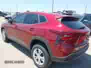 2025 Chevrolet Trax LS z VIN KL77LFEP8SC270509, wystawiony jako IAAI lot #42818973 z przebiegiem 2 599 mil mil oraz . Historia ofert i sprzedaży dostępna na DreamBid. Obrazek 3.