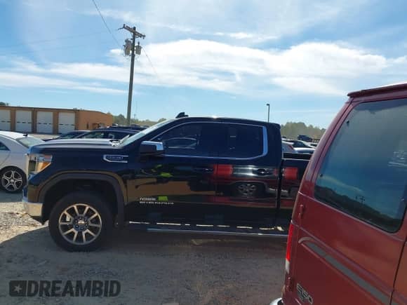 2019 GMC Sierra 1500 SLE with VIN 1GTR9BED5KZ342112, listed as a IAAI auction lot 43531746 with 118,719 mi miles and . Bid and sale history available at DreamBid. Image 14.