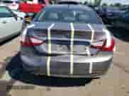 2011 Hyundai Sonata Limited z VIN 5NPEC4ACXBH285339, wystawiony jako Copart lot #69836645 z przebiegiem 132 438 mil mil oraz Szkoda całkowita • Salvage title. Historia ofert i sprzedaży dostępna na DreamBid. Obrazek 6.