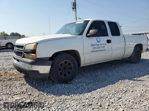 2006 Chevrolet Silverado 1500 Work Truck with VIN 1GCEC19V86Z205927, listed as a Copart auction lot 63777005 with 389,264 mi miles and Salvage title. Bid and sale history available at DreamBid. Image 1.
