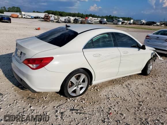 2018 Mercedes-Benz CLA 250 с VIN WDDSJ4EB0JN616329, выставлен на аукционе Copart как лот 71370525 с пробегом 99 270 миль миль и Списание • Salvage title. История ставок и продаж доступна на DreamBid. Изображение 3.