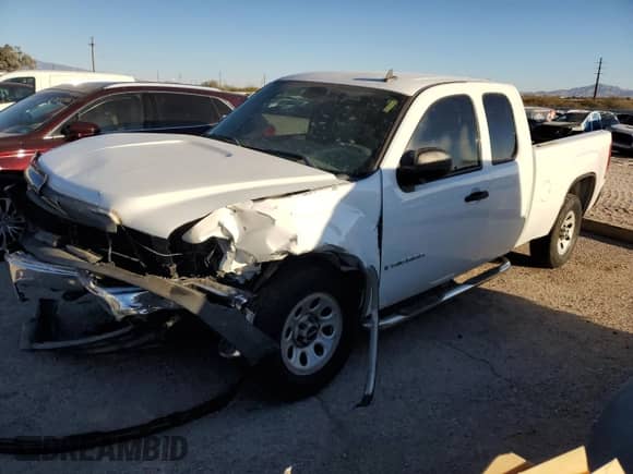 2008 GMC Sierra 1500 Work Truck z VIN 1GTEC19X98Z221753, wystawiony jako Copart lot #43837275 z przebiegiem 80 147 mil mil oraz Szkoda całkowita • Salvage title. Historia ofert i sprzedaży dostępna na DreamBid. Obrazek 1.