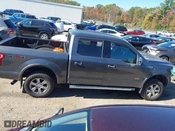 2015 Ford F-150 Platinum z VIN 1FTEW1EG0FFB36652, wystawiony jako IAAI lot #43346638 z przebiegiem 221 582 mil mil oraz . Historia ofert i sprzedaży dostępna na DreamBid. Obrazek 14.