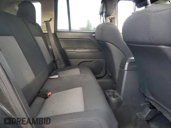 2010 Jeep Compass Latitude с VIN 1J4NF1FB0AD675869, выставлен на аукционе Copart как лот 83742284 с пробегом 167 564 миль миль и Списание • Salvage title. История ставок и продаж доступна на DreamBid. Изображение 11.