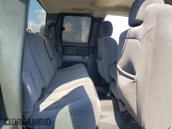 2006 Chevrolet Silverado 1500 LS with VIN 1GCEC19XX6Z276676, listed as a Copart auction lot 69102675 with 266,266 mi miles and Salvage title. Bid and sale history available at DreamBid. Image 10.