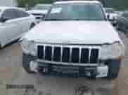 2009 Jeep Grand Cherokee with VIN 1J8GS58K49C532805, listed as a IAAI auction lot 42001527 with 104,979 mi miles and . Bid and sale history available at DreamBid. Image 6.