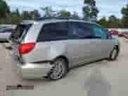 2010 Toyota Sienna XLE с VIN 5TDYK4CC8AS339789, выставлен на аукционе Copart как лот 85838045 с пробегом 178 977 миль миль и Списание • Salvage title. История ставок и продаж доступна на DreamBid. Изображение 3.