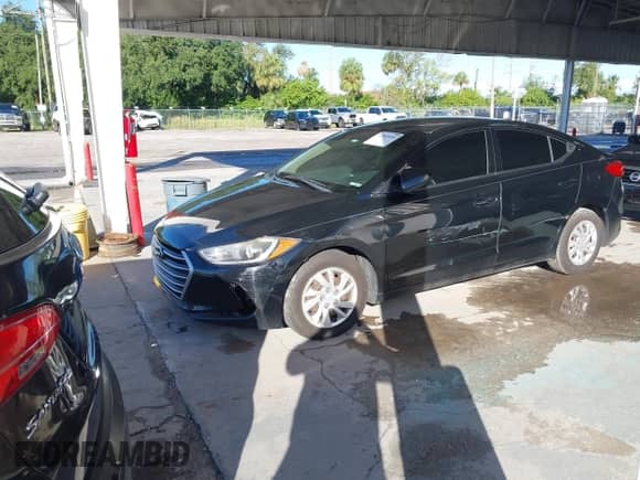 2018 Hyundai Elantra SE z VIN 5NPD74LF1JH302471, wystawiony jako IAAI lot #43545456 z przebiegiem 190 185 mil mil oraz . Historia ofert i sprzedaży dostępna na DreamBid. Obrazek 2.