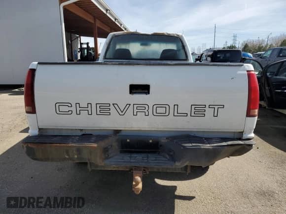 1996 Chevrolet Silverado 2500 with VIN 1GCGK24RXTZ113435, listed as a Copart auction lot 48055715 with 199,643 mi miles and Non repairable. Bid and sale history available at DreamBid. Image 6.