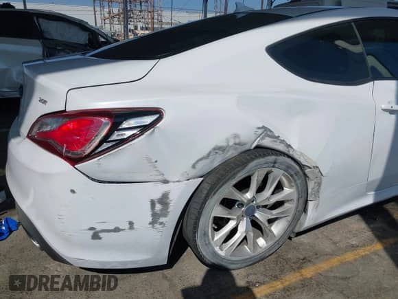 2014 Hyundai Genesis Coupe 2.0T с VIN KMHHT6KD7EU114120, выставлен на аукционе IAAI как лот 43400811 с пробегом 129 627 миль миль и . История ставок и продаж доступна на DreamBid. Изображение 6.