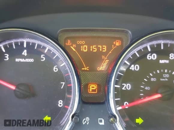 2015 Nissan Note S with VIN 3N1CE2CPXFL391417, listed as a IAAI auction lot 41465498 with 101,573 mi miles and . Bid and sale history available at DreamBid. Image 15.