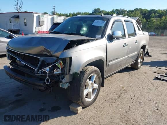2008 Chevrolet Avalanche LTZ с VIN 3GNFK12378G167357, выставлен на аукционе IAAI как лот 43071452 с пробегом Не указан миль и . История ставок и продаж доступна на DreamBid. Изображение 2.