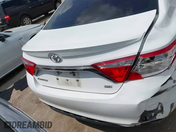 2017 Toyota Camry XLE с VIN 4T1BF1FK8HU618625, выставлен на аукционе IAAI как лот 43089245 с пробегом 180 807 миль миль и . История ставок и продаж доступна на DreamBid. Изображение 16.