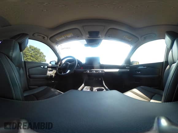 2024 Honda Pilot Touring with VIN 5FNYG1H74RB021101, listed as a IAAI auction lot 42857901 with 20,597 mi miles and . Bid and sale history available at DreamBid. Image 18.