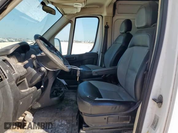 2017 Ram ProMaster Cargo z VIN 3C6TRVCGXHE502288, wystawiony jako Copart lot #80636335 z przebiegiem 182 588 mil mil oraz Czysty tytuł • Clean title. Historia ofert i sprzedaży dostępna na DreamBid. Obrazek 7.