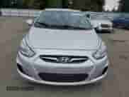 2013 Hyundai Accent GS z VIN KMHCT5AE0DU066599, wystawiony jako Copart lot #82754895 z przebiegiem 131 708 mil mil oraz Czysty tytuł • Clean title. Historia ofert i sprzedaży dostępna na DreamBid. Obrazek 5.