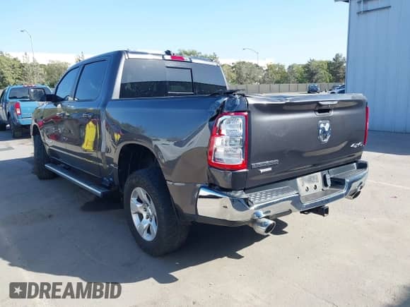 2022 Ram 1500 Big Horn with VIN 1C6SRFFM6NN262828, listed as a IAAI auction lot 43383351 with 54,870 mi miles and . Bid and sale history available at DreamBid. Image 3.