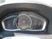 2016 Volvo S60 T5 Drive-E Premier z VIN YV126MFK4G2399463, wystawiony jako IAAI lot #42568556 z przebiegiem 94 972 mil mil oraz . Historia ofert i sprzedaży dostępna na DreamBid. Obrazek 7.