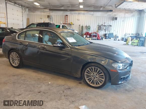 2012 BMW 3 Series 335i с VIN WBA3A9G51CNN67418, выставлен на аукционе IAAI как лот 43070962 с пробегом 119 436 миль миль и . История ставок и продаж доступна на DreamBid. Изображение 1.