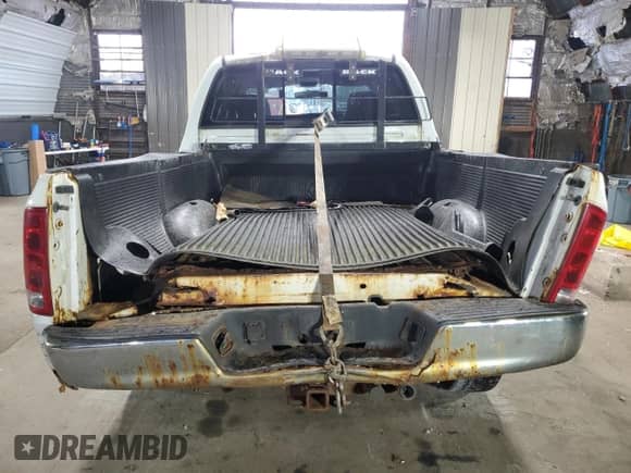 2005 Dodge 3500 SLT with VIN 3D7LS38C85G756787, listed as a Copart auction lot 81398005 with 184,110 mi miles and Salvage title. Bid and sale history available at DreamBid. Image 6.