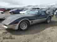 1981 Chevrolet Corvette z VIN 1G1AY8761BS408237, wystawiony jako Copart lot #49886275 z przebiegiem 50 978 mil mil oraz Czysty tytuł • Clean title. Historia ofert i sprzedaży dostępna na DreamBid. Obrazek 1.