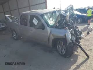 2008 Chevrolet Silverado 1500 1LT z VIN 3GCEC13J78G109389, wystawiony jako IAAI lot #42249409 z przebiegiem Nie podano mil oraz . Historia ofert i sprzedaży dostępna na DreamBid. Obrazek 1.