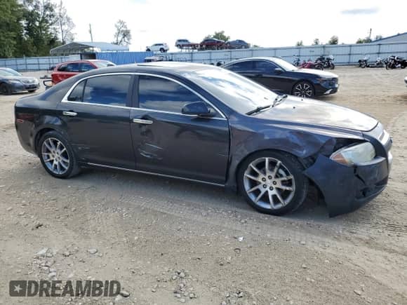 2012 Chevrolet Malibu LTZ 1LZ z VIN 1G1ZE5E07CF251932, wystawiony jako Copart lot #90503455 z przebiegiem 80 535 mil mil oraz Czysty tytuł • Clean title. Historia ofert i sprzedaży dostępna na DreamBid. Obrazek 4.