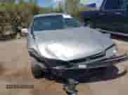 1997 Honda Accord Value с VIN 1HGCD568XVA186788, выставлен на аукционе IAAI как лот 42591510 с пробегом 155 802 миль миль и . История ставок и продаж доступна на DreamBid. Изображение 6.