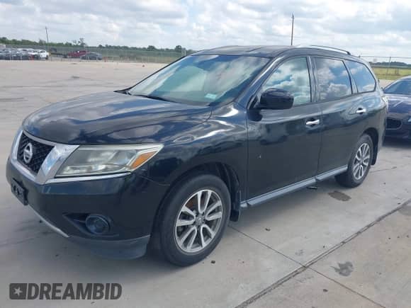 2013 Nissan Pathfinder SL with VIN 5N1AR2MN2DC647933, listed as a IAAI auction lot 43276000 with 162,741 mi miles and . Bid and sale history available at DreamBid. Image 2.