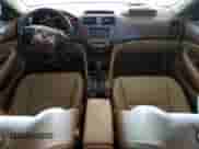 2007 Honda Accord EX-L z VIN 1HGCM66867A063370, wystawiony jako Copart lot #66243175 z przebiegiem 191 566 mil mil oraz Szkoda całkowita • Salvage title. Historia ofert i sprzedaży dostępna na DreamBid. Obrazek 8.