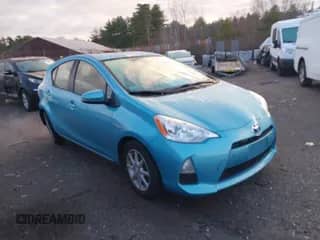 2013 Toyota Prius One with VIN JTDKDTB3XD1032301, listed as a IAAI auction lot 40987455 with 116,036 mi miles and . Bid and sale history available at DreamBid. Image 1.