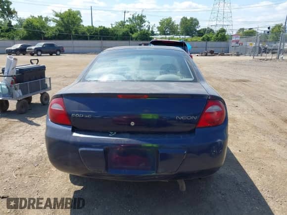 2005 Dodge Neon SE with VIN 1B3ES26C15D207799, listed as a IAAI auction lot 43010155 with 132,181 mi miles and . Bid and sale history available at DreamBid. Image 17.