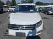 2017 Volkswagen Tiguan Sport с VIN WVGUV7AX2HK018258, выставлен на аукционе IAAI как лот 43334964 с пробегом 153 594 миль миль и . История ставок и продаж доступна на DreamBid. Изображение 12.