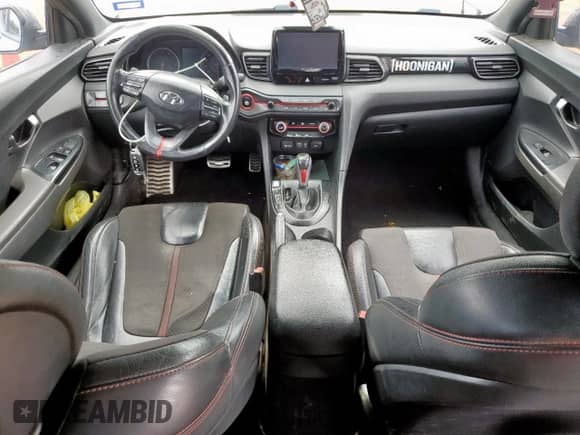 2019 Hyundai Veloster Turbo z VIN KMHTH6AB8KU006869, wystawiony jako Copart lot #59082015 z przebiegiem 156 006 mil mil oraz Szkoda całkowita • Salvage title. Historia ofert i sprzedaży dostępna na DreamBid. Obrazek 8.