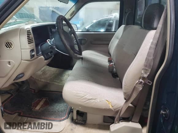 1998 GMC Sierra 1500 z VIN 1GTEC14W2WZ553870, wystawiony jako Copart lot #44946915 z przebiegiem 292 086 mil mil oraz Szkoda całkowita • Salvage title. Historia ofert i sprzedaży dostępna na DreamBid. Obrazek 7.