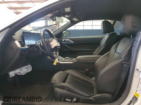 2024 BMW 4 Series 430i xDrive with VIN WBA43AT05RCN53407, listed as a Copart auction lot 50902385 with 34,304 mi miles and Clean title. Bid and sale history available at DreamBid. Image 7.