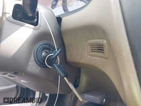 2000 Honda Accord EX with VIN 1HGCG1654YA037562, listed as a IAAI auction lot 42894401 with 308,315 mi miles and . Bid and sale history available at DreamBid. Image 11.