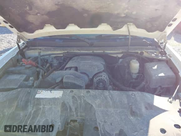 2012 Chevrolet Silverado 1500 LT z VIN 1GCRKSE71CZ282460, wystawiony jako IAAI lot #43475158 z przebiegiem 250 024 mil mil oraz . Historia ofert i sprzedaży dostępna na DreamBid. Obrazek 10.