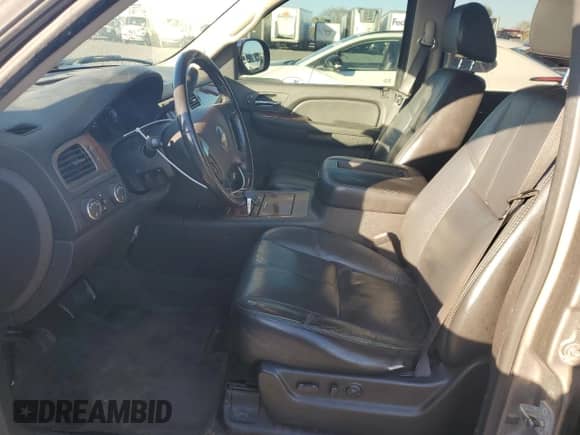 2007 Chevrolet Tahoe LT с VIN 1GNFK13057J266146, выставлен на аукционе Copart как лот 89446725 с пробегом 353 013 миль миль и Чистый • Clean title. История ставок и продаж доступна на DreamBid. Изображение 7.