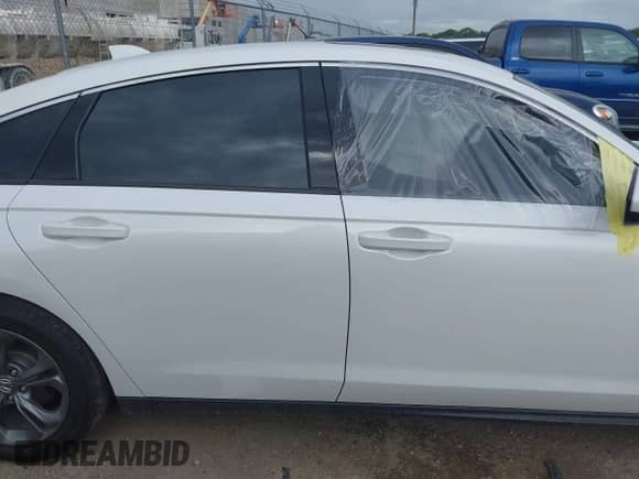 2024 Honda Accord EX with VIN 1HGCY1F38RA088771, listed as a IAAI auction lot 42629531 with 10,273 mi miles and . Bid and sale history available at DreamBid. Image 13.